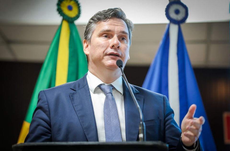 Gallo diz que servidores precisam ‘realimentar’ memória recente e lembrar que não eram pagos em 2018