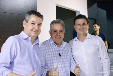 Pastor recua e decide apoiar candidato do Novo para Prefeitura de Cuiabá