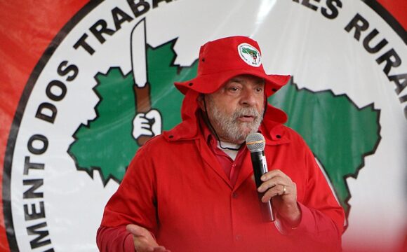 Na contramão do Congresso, governo Lula chama MST para planejar safra