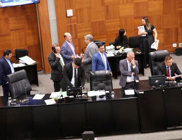 Assembleia derruba oito vetos do governo à LDO de 2025