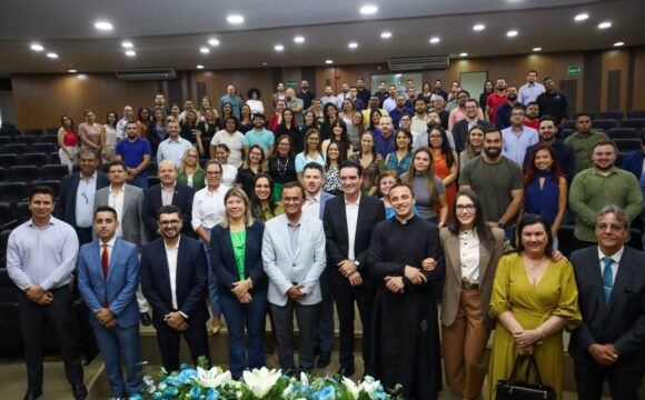 Janaina Riva ressalta importância da instituição para municípios