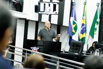 Por 25 votos a 2, Câmara arquiva pedido de cassação de Abilio