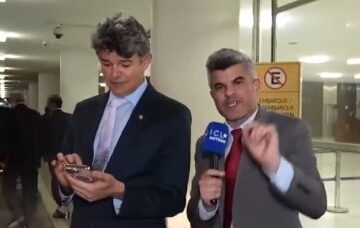 Jornalista ironiza deputado de MT: “fala menos bobagem com fita”