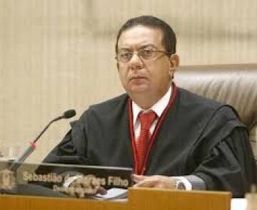 Afastado há 13 meses, desembargador se aposenta na quinta-feira do TJMT