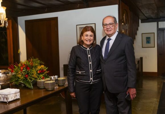 Ministro de MT se separa de advogada após 18 anos de casamento